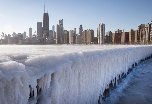 *** BESTPIX *** Temperatures Drop Near Zero Degrees In Chicago